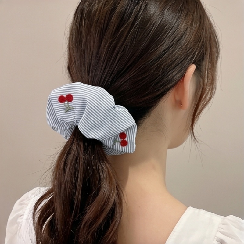 Elegant Striped Cherry Embroid - Embroidery Hoop recension och pris