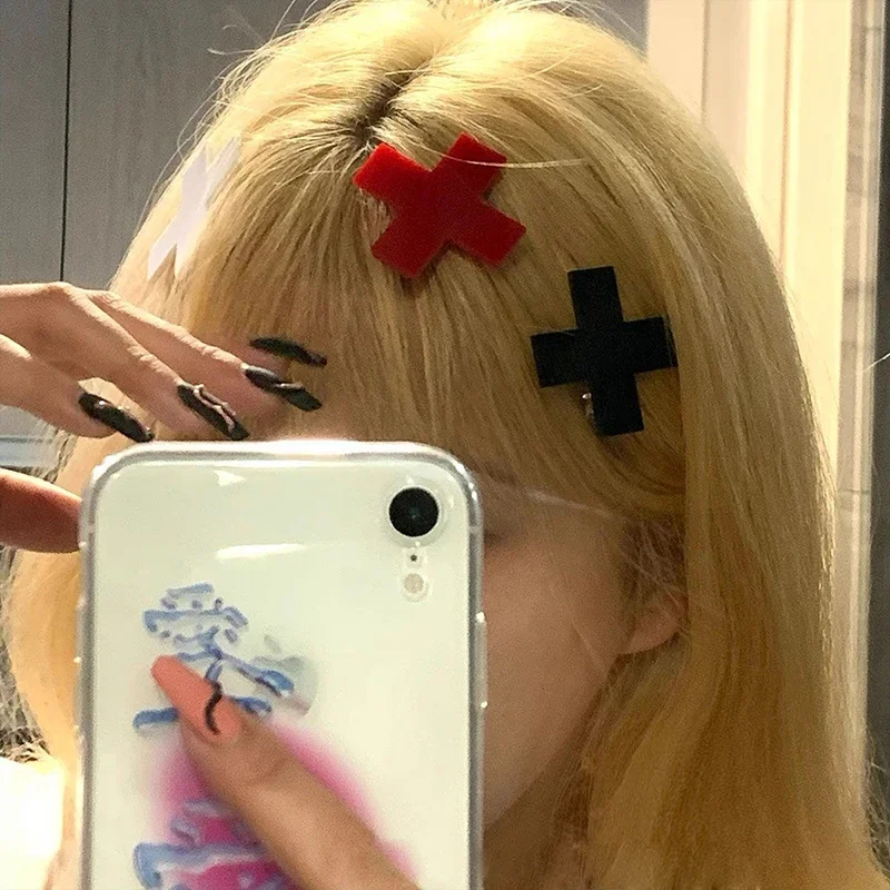 Gothic Acrylic Cross Hairpins  - Embroidery Gothic recension och pris