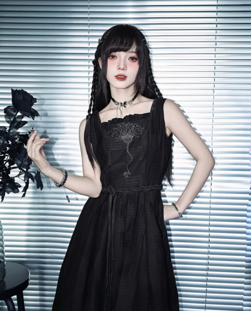 New Crinoid Embroidery Black D - Embroidery Dress recension och pris