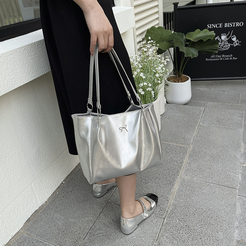 Retro Large Casual Soft Tote B - Embroidery Class recension och pris