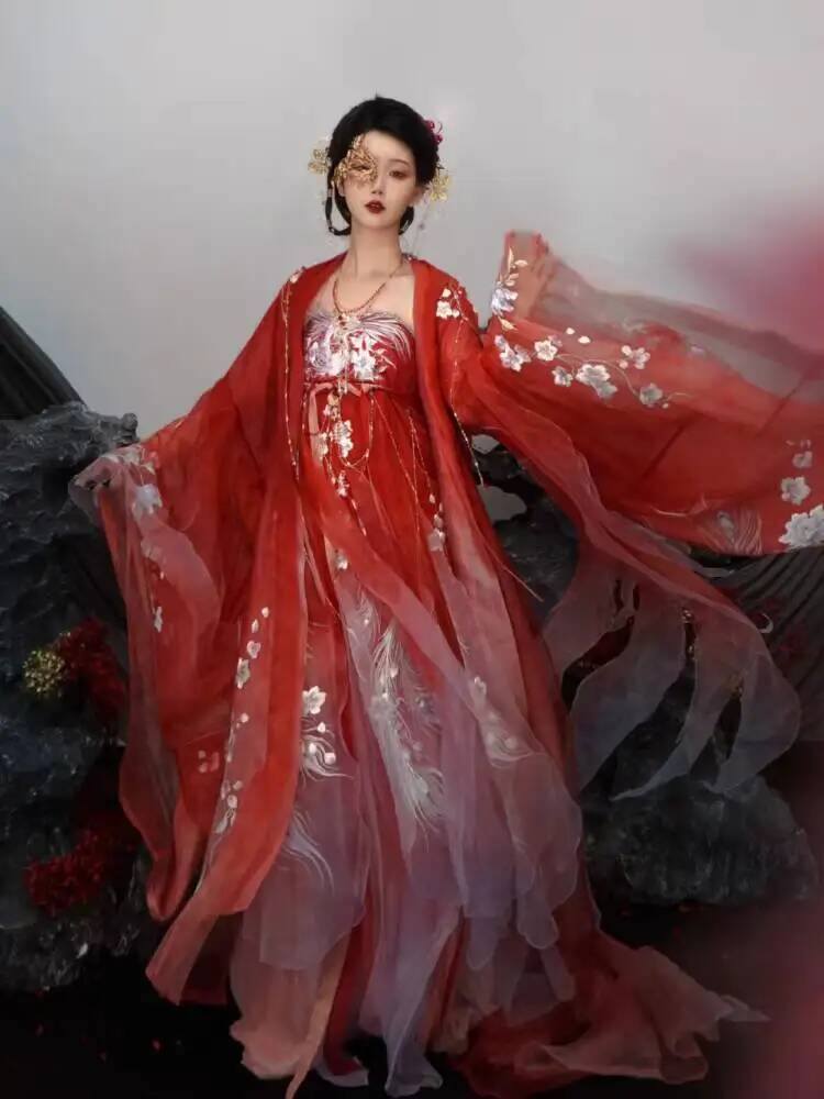 Women In Hanfu Heavy Embroider - Embroidery Dress recension och pris